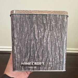 AMC collectible Minecraft-themed popcorn buckets!